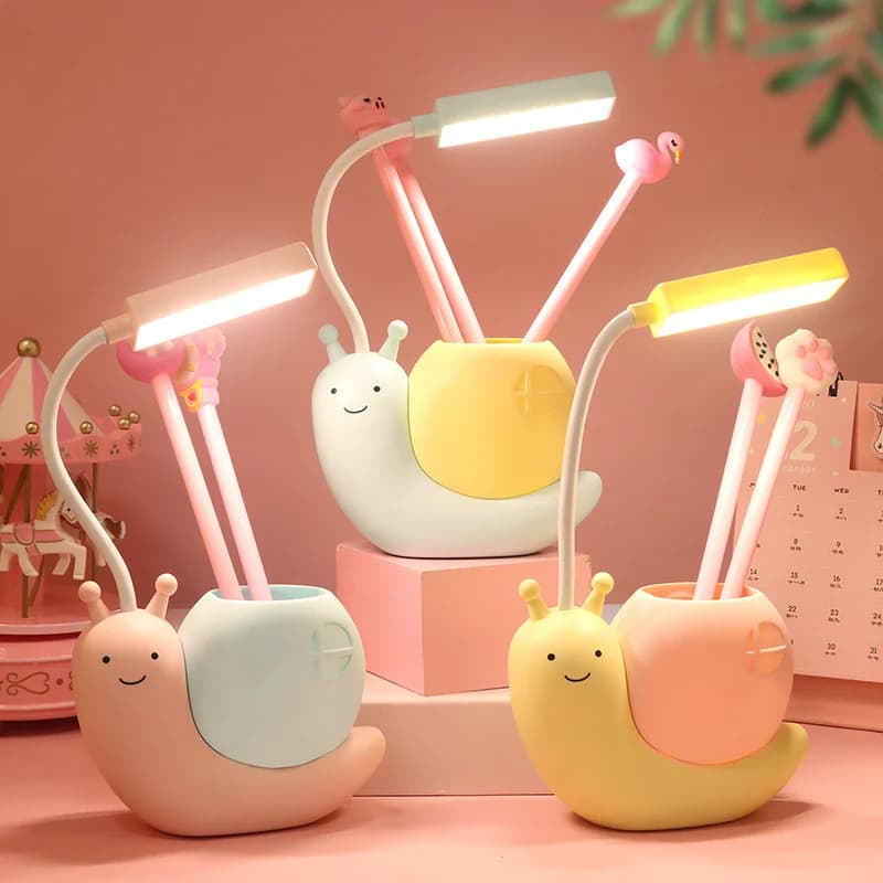 Luminária de Mesa LED em Formato de Caracol com Porta-Canetas
