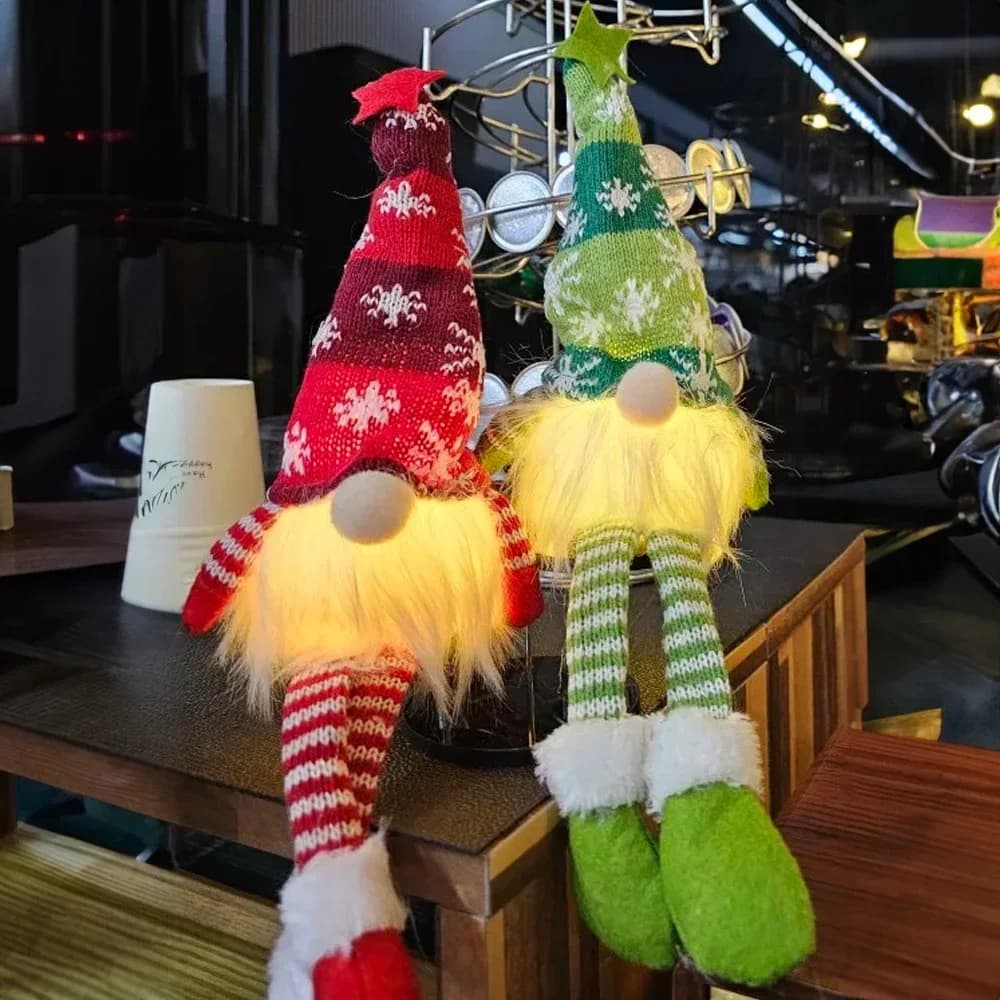 Gnome Tricotado Decorativo com Chapéu de Flocos de Neve e Luz
