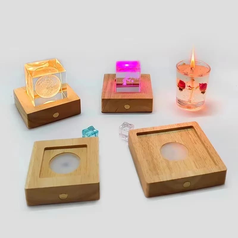 Base de Luminária LED Quadrada em Madeira USB Recarregável