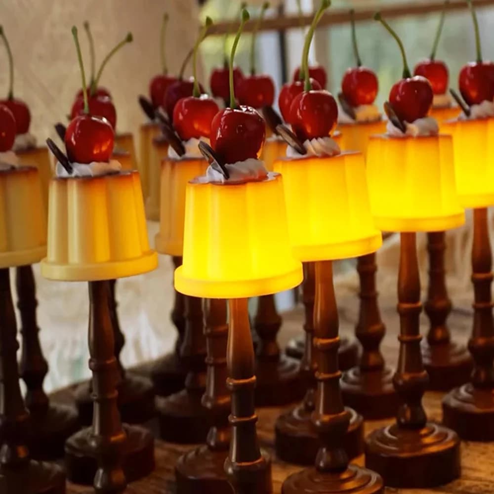 Mini Luz de Mesa LED Retrô Formato Pudim